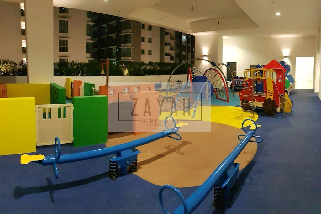 Zayah Homestudio Near Bukit Jalil / Mines Seri Kembangan Kültér fotó